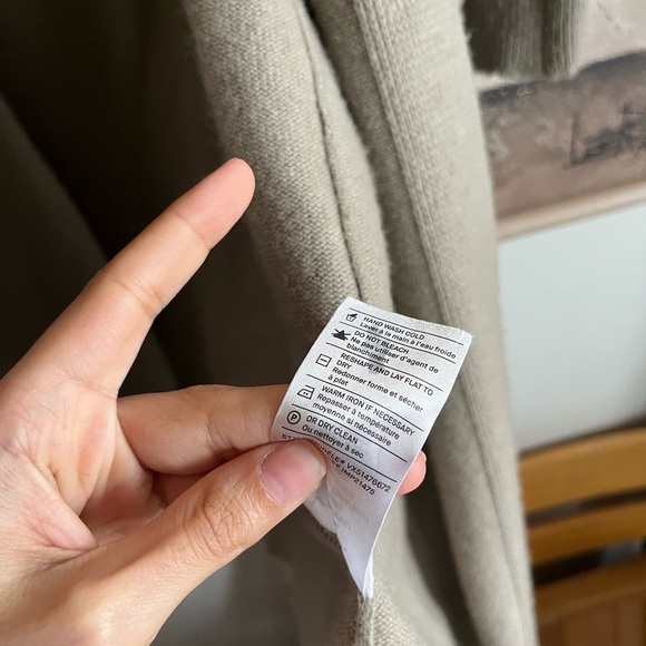 VINCE - 100 % Cashmere Raglan Sleeve Cardigan - very soft - Small - Picture 9 of 16